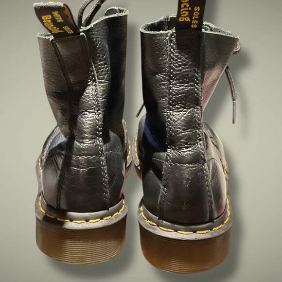 Women’s DR. Martens 1460 Pascal Black Leather Boots Excellent Condition - Picture 9 of 12
